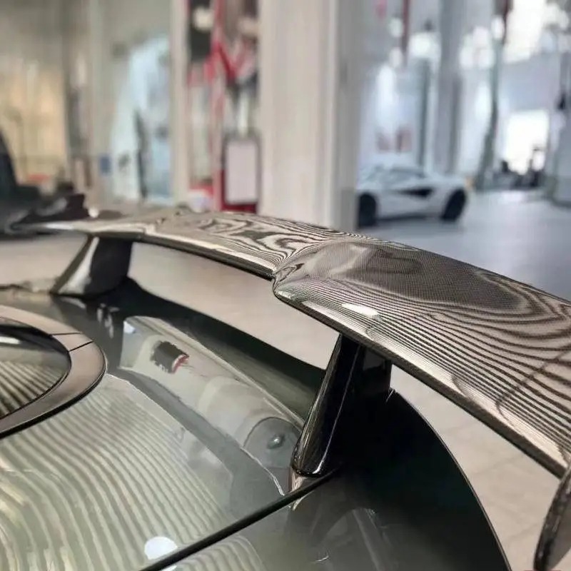 High Quality Fast Delivery Whole Sale Price Dry Carbon Fiber OEM Style Front Splitter Body Kits for  GT